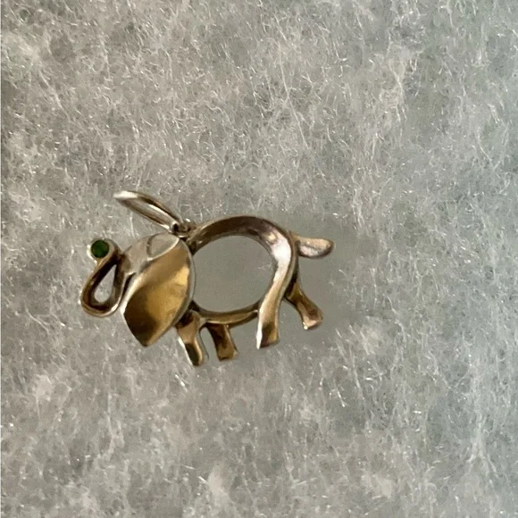 HTF Tiffany & Co “Save the Wild” Elephant Charm with Tsavorite stone - Picture 4 of 4